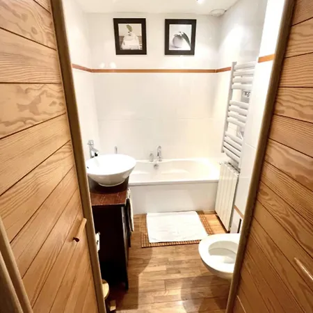 Дом отдыха 280m2 House With Wifi And Terrace *