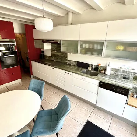 280m2 House With Wifi And Terrace * Монпелье