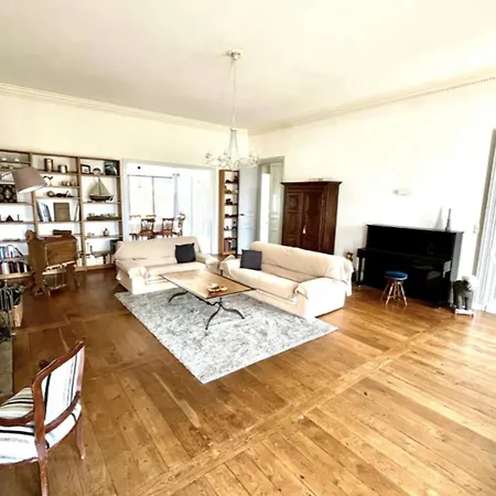 Дом отдыха 280m2 House With Wifi And Terrace